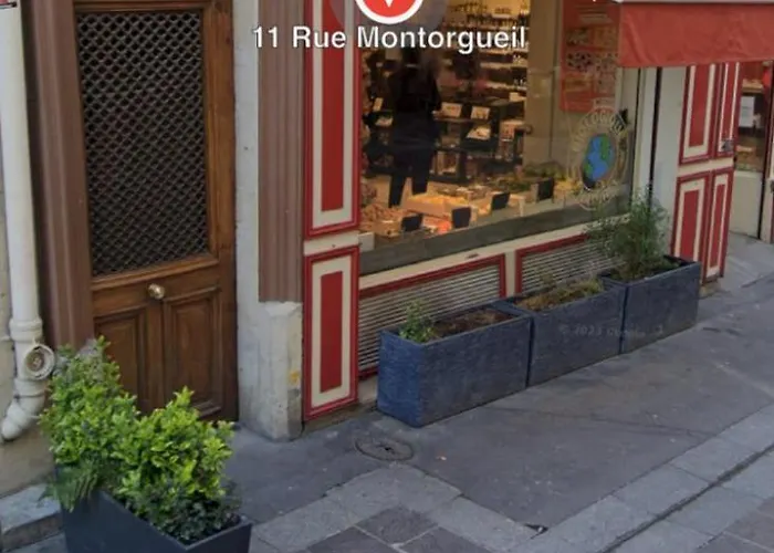 Apartment Petit Au Coeur De Paris